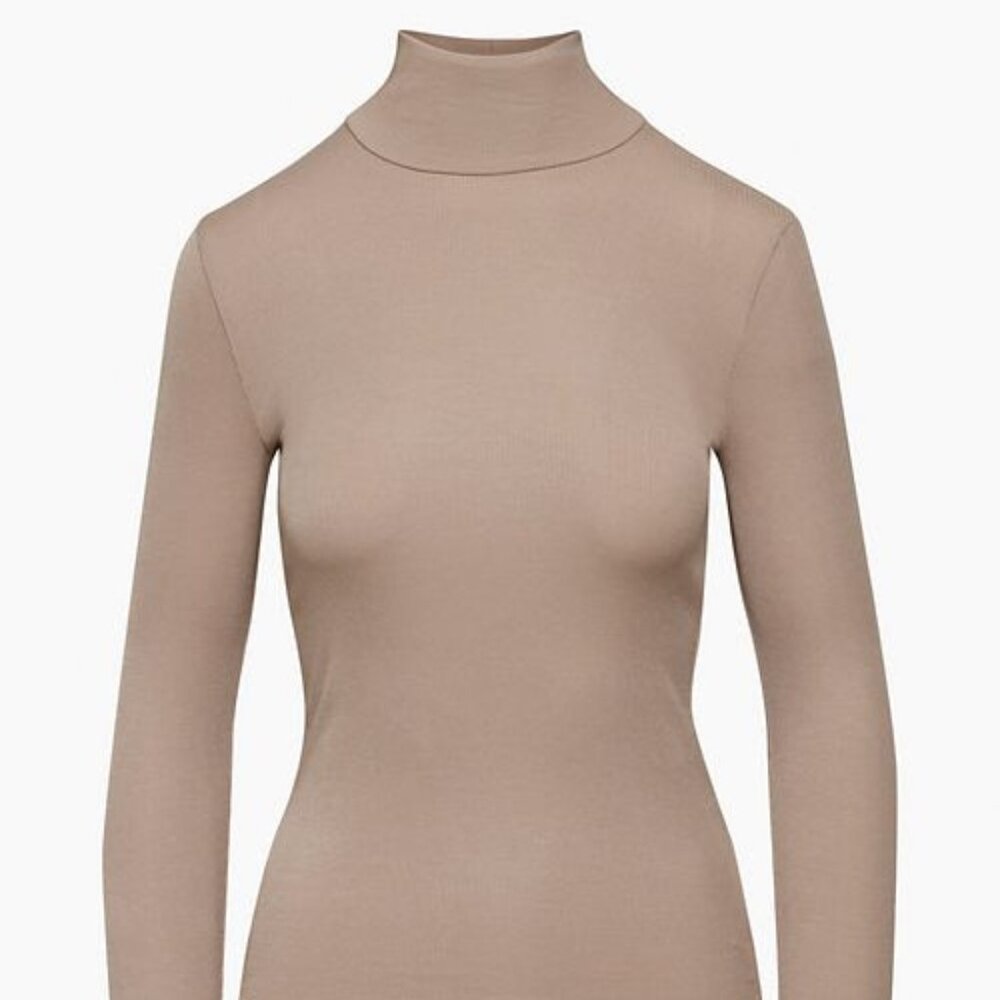 Wilfred Only Hip Turtleneck - Grey Taupe